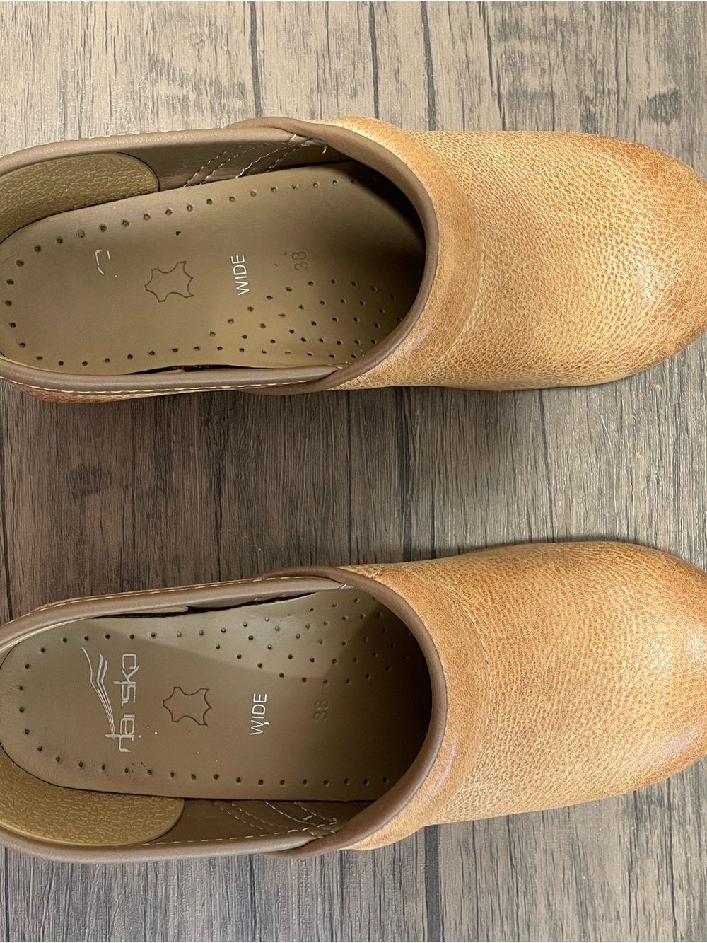 Wide Dansko Women's Slip-On Leather Clog in Honey Tan - Picture 7 of 11